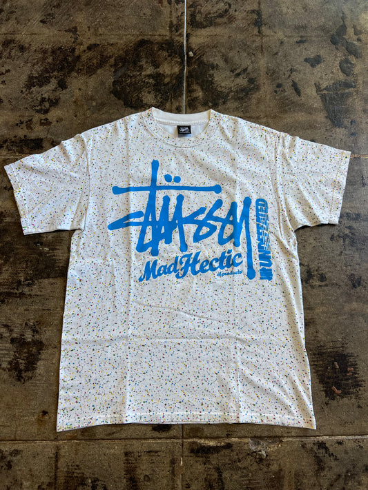 STUSSY x UNDEFEATED TEE