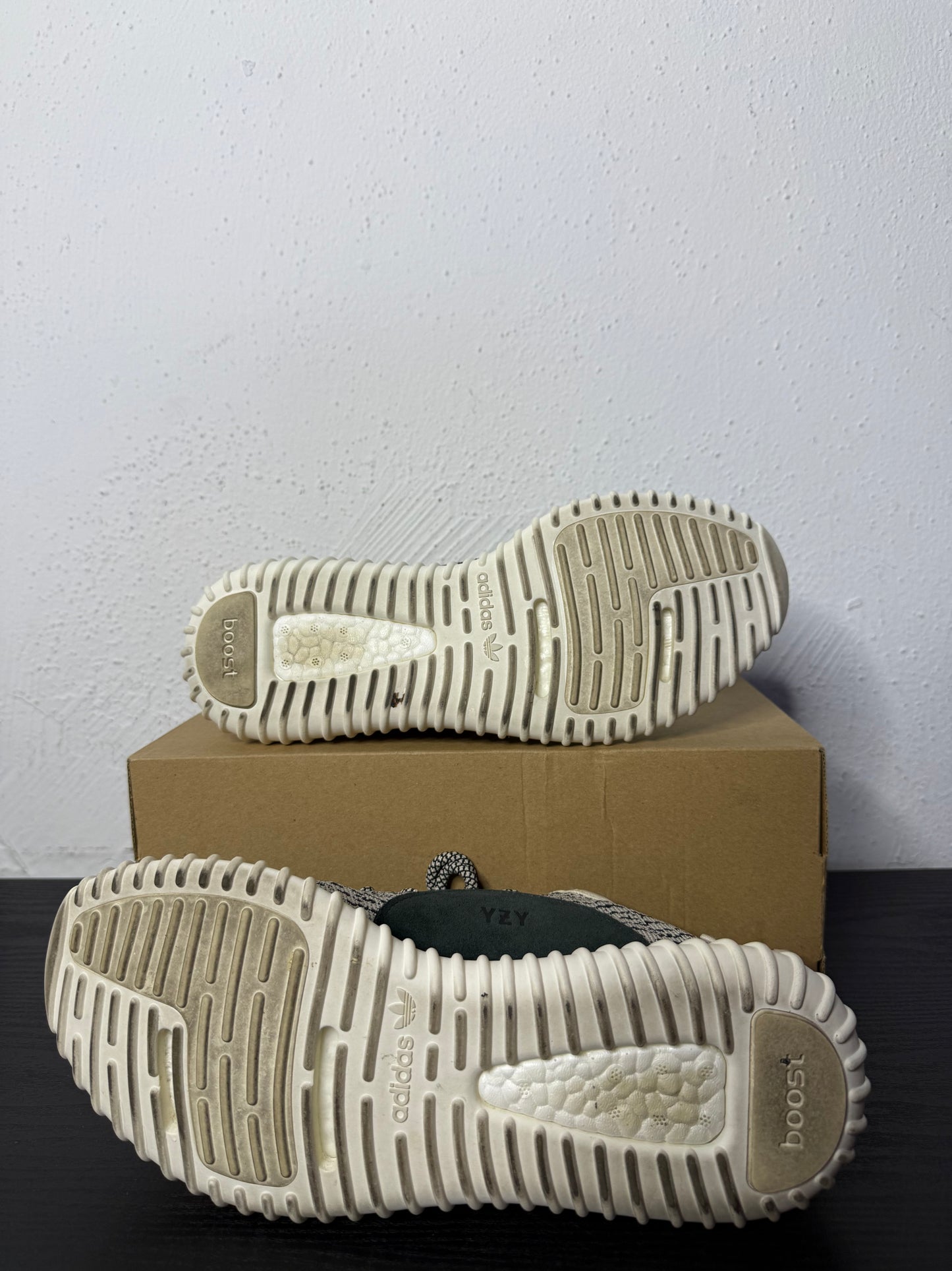 YEEZY 350 TURTLE DOVE (2022) (USED)