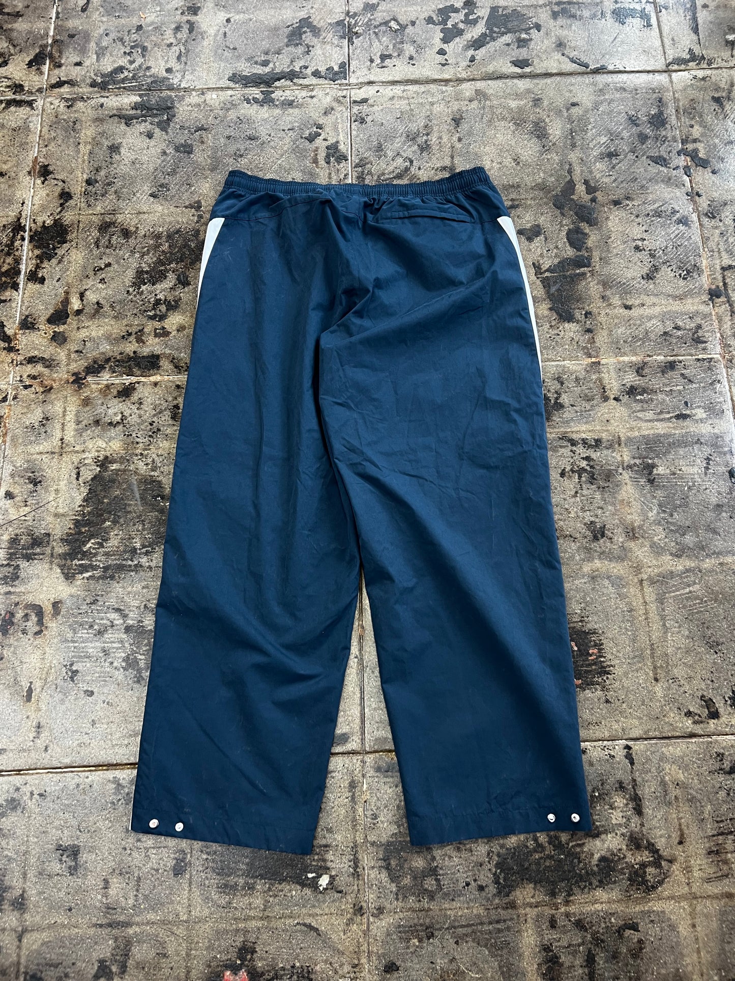 PATTA AIR MAX NAVY SWEATS