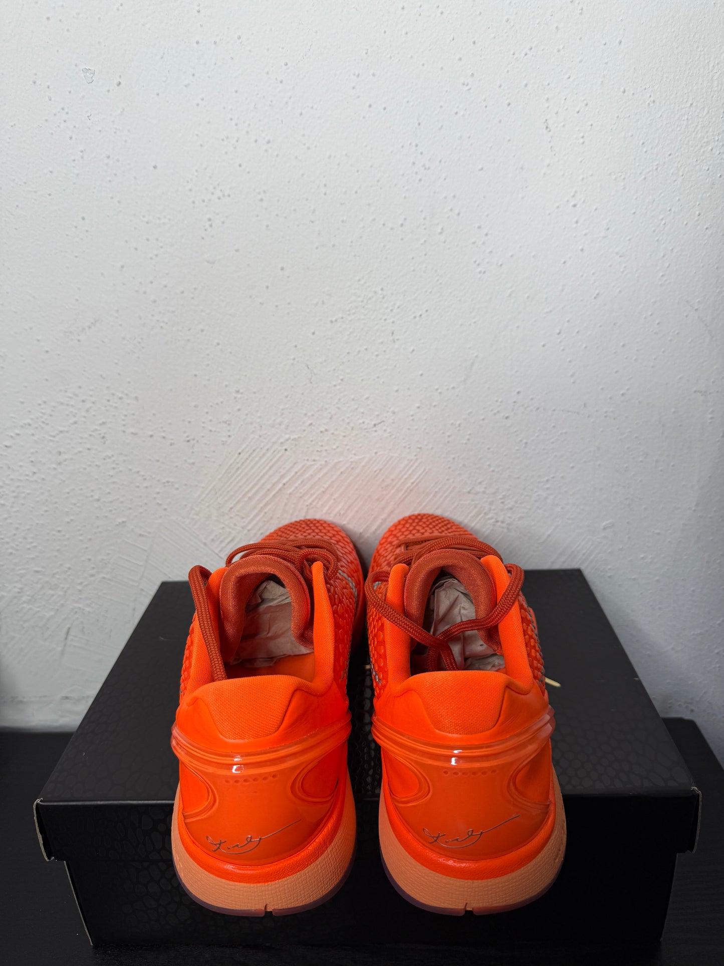 KOBE 6 TOTAL ORANGE