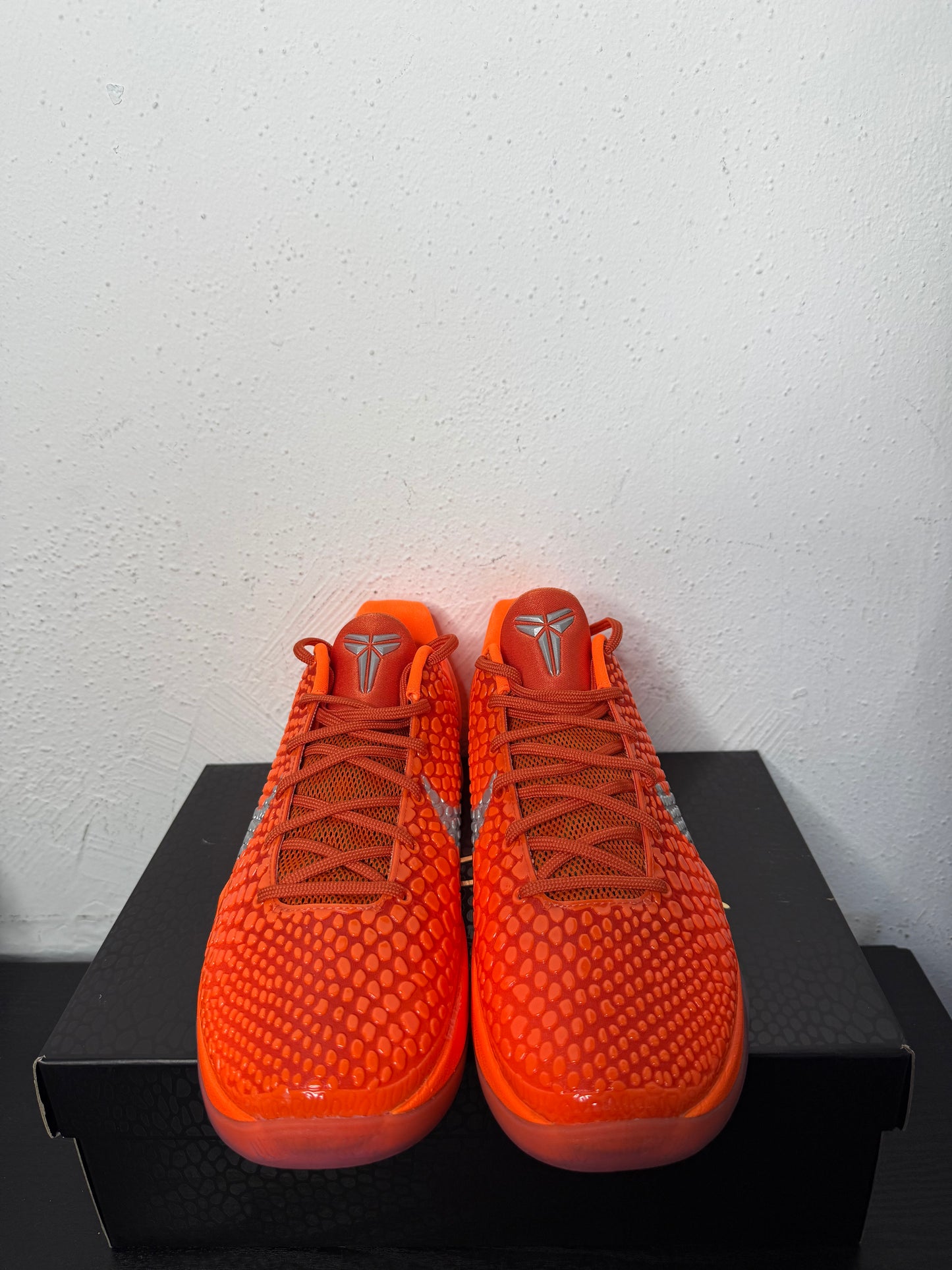 KOBE 6 TOTAL ORANGE