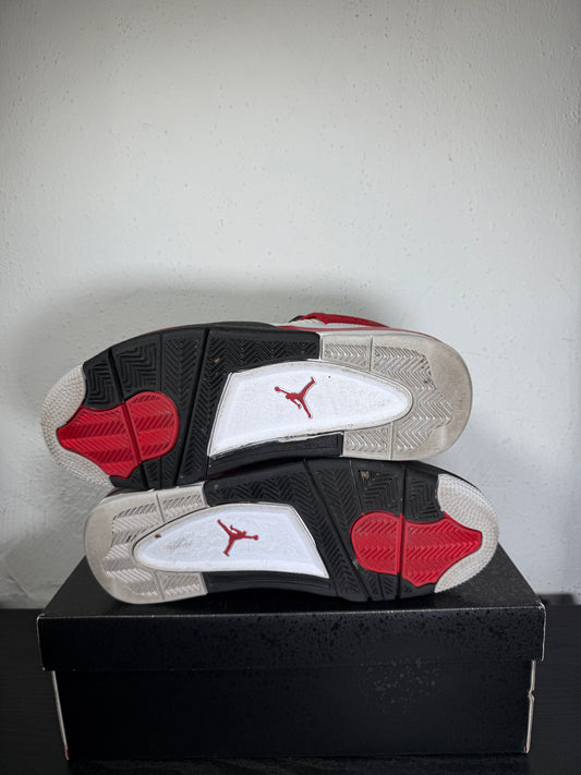 AIR JORDAN 4 RED CEMENT (USED)