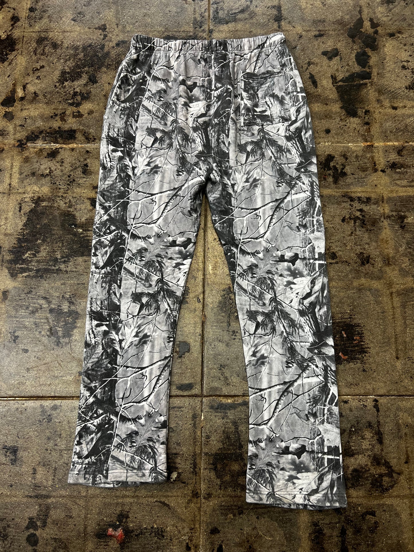 CAMO SWEAT PANTS