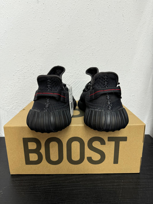 YEEZY 350 TRIPLE BLACK (NON REFLECTIVE)