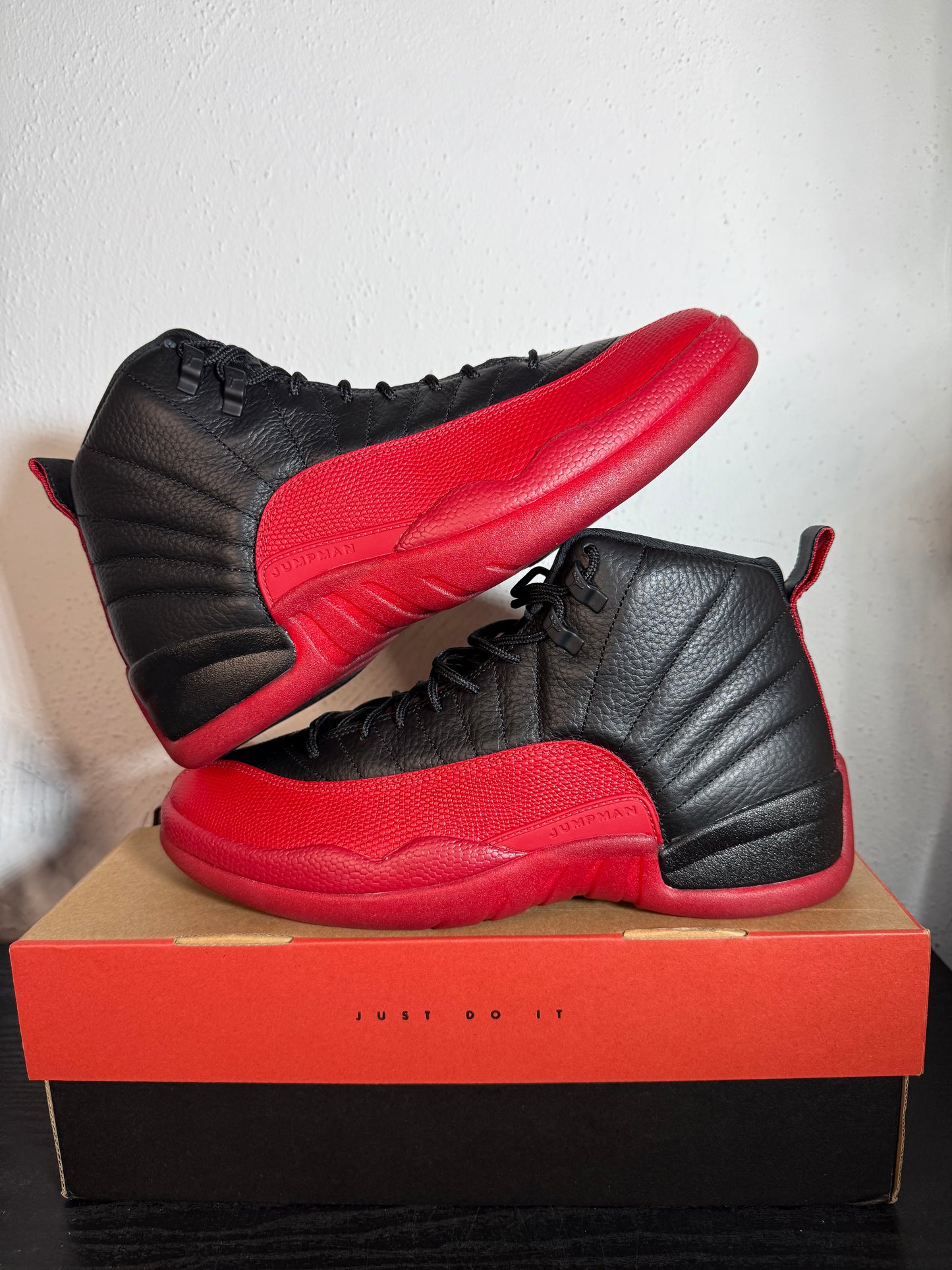 JORDAN 12 FLU GAME