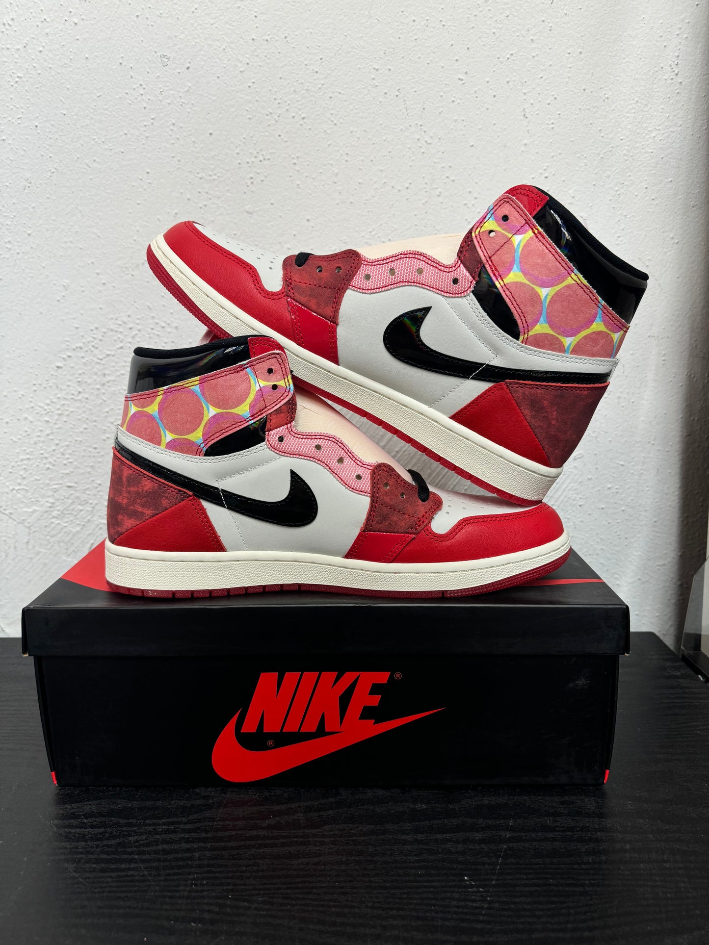 JORDAN 1 SPIDERMAN MAN ACROSS THE SPIDER VERSE