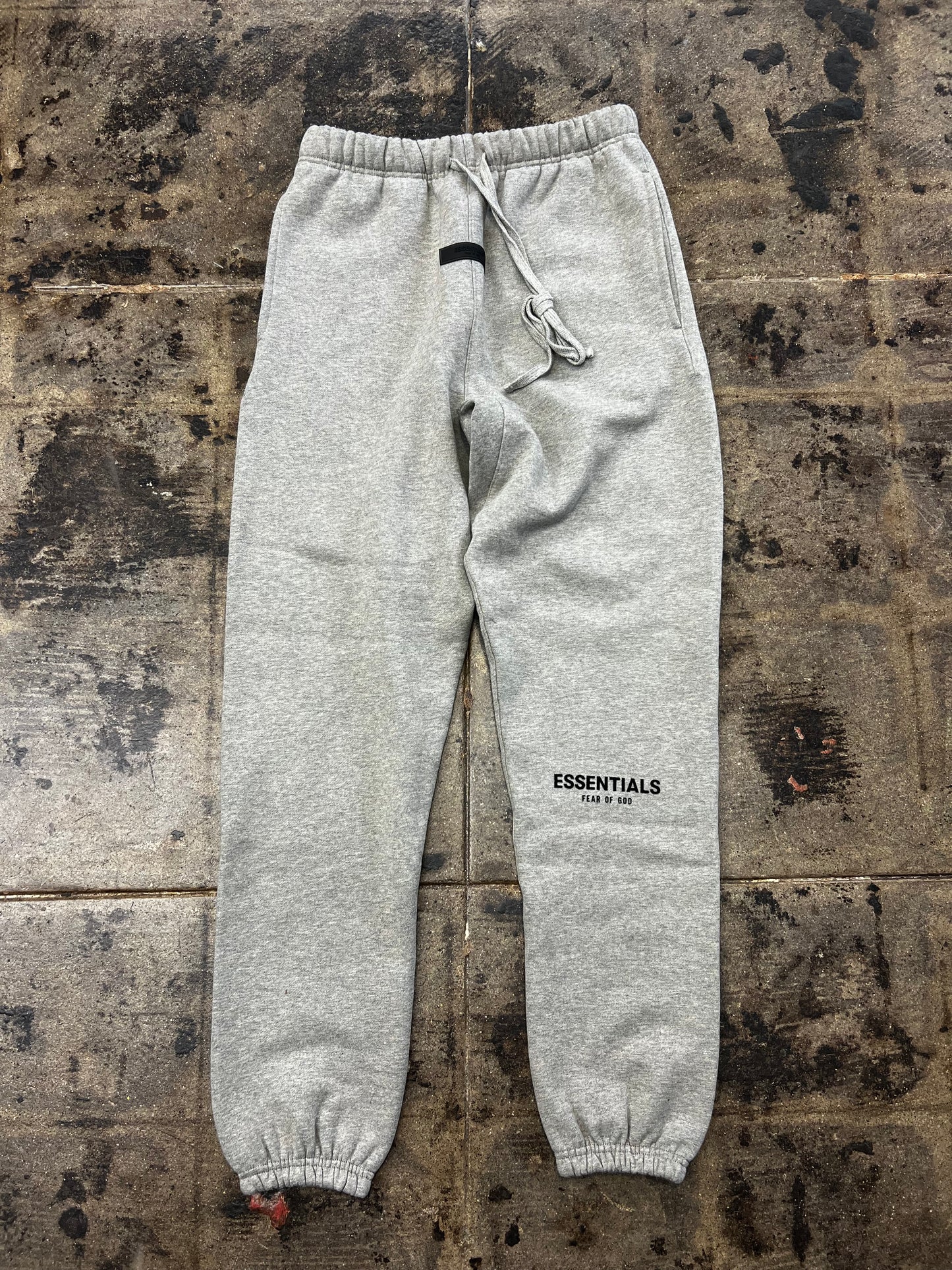 ESSENTIALS SWEAT PANTS