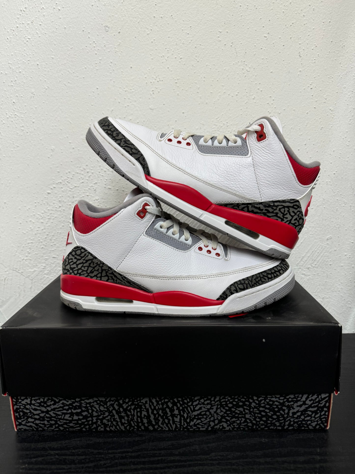 JORDAN 3 FIRE RED (USED)