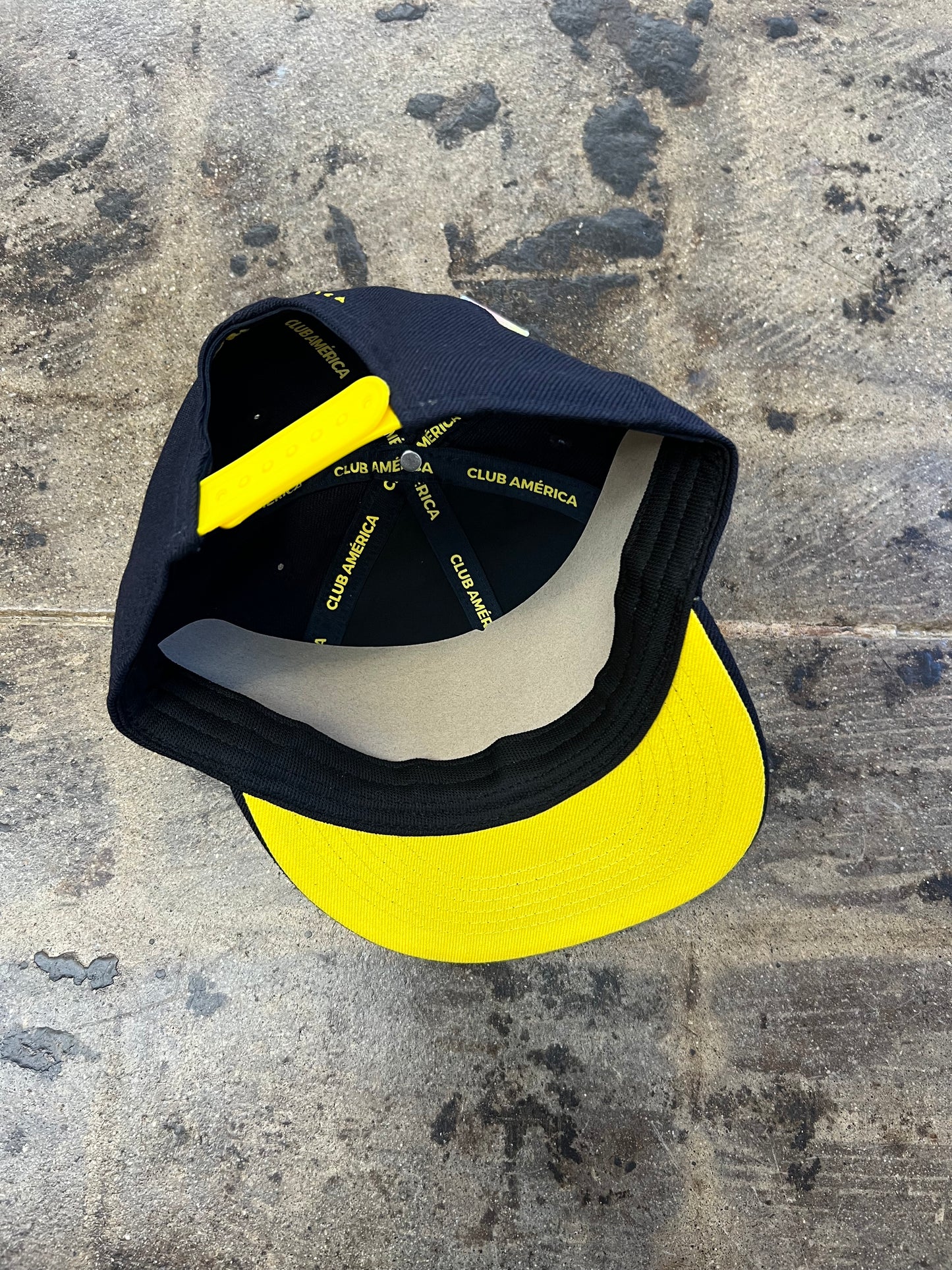 CLUB AMERICA SNAPBACK HAT