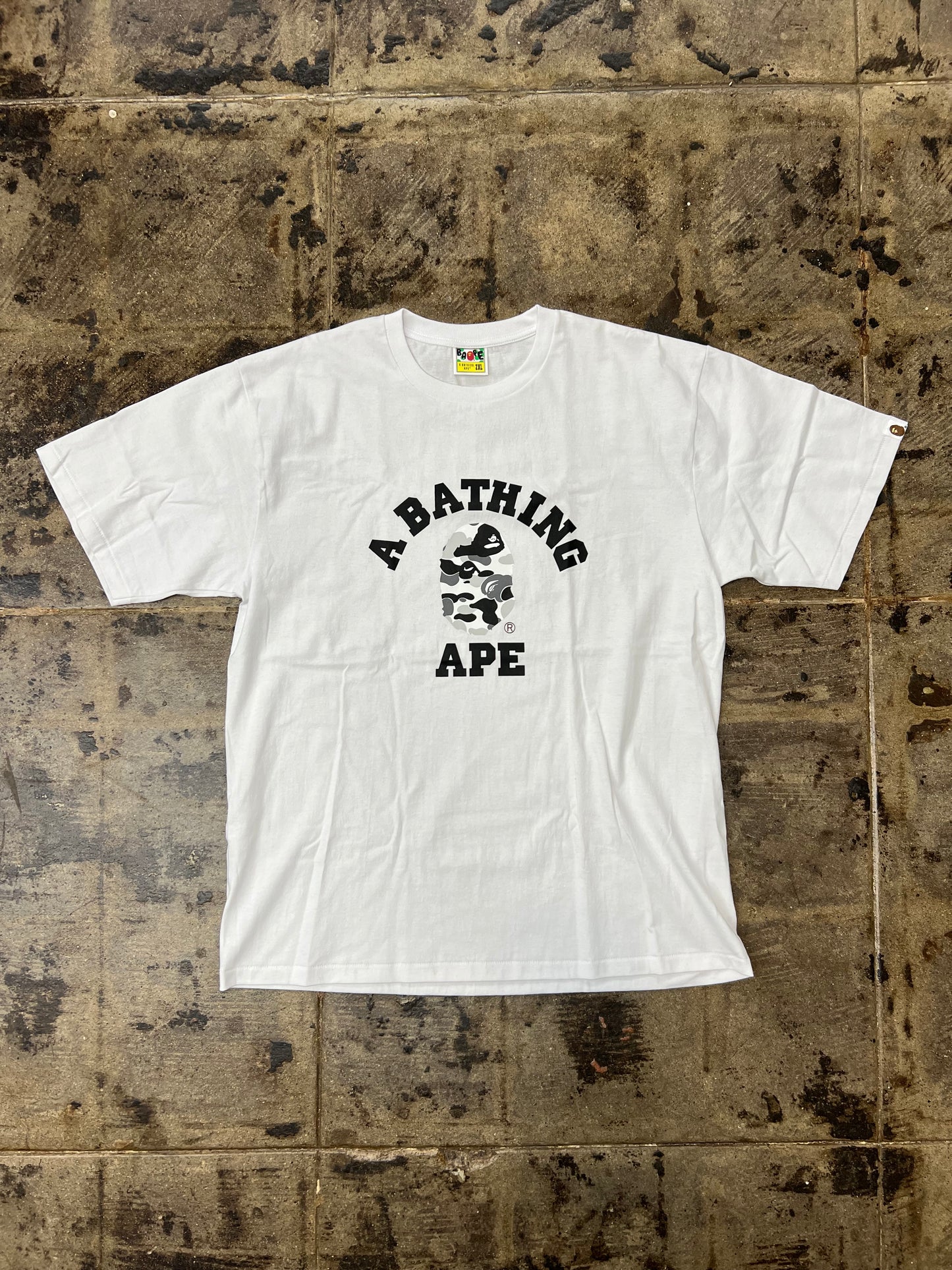 WHITE BAPE A BATHING APE ABC CAMO COLLEGE TEE