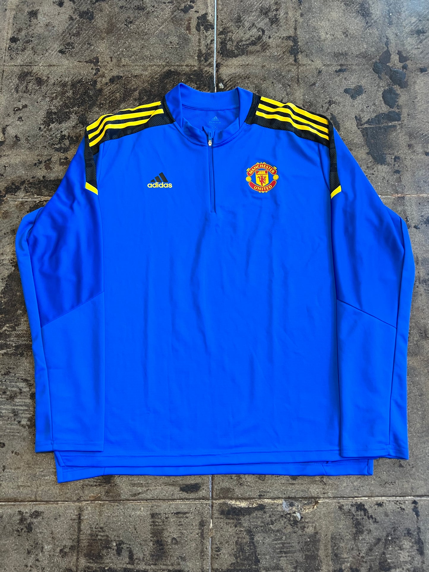 21-22’ ADIDAS MANCHESTER UNITED TRAINING TOP