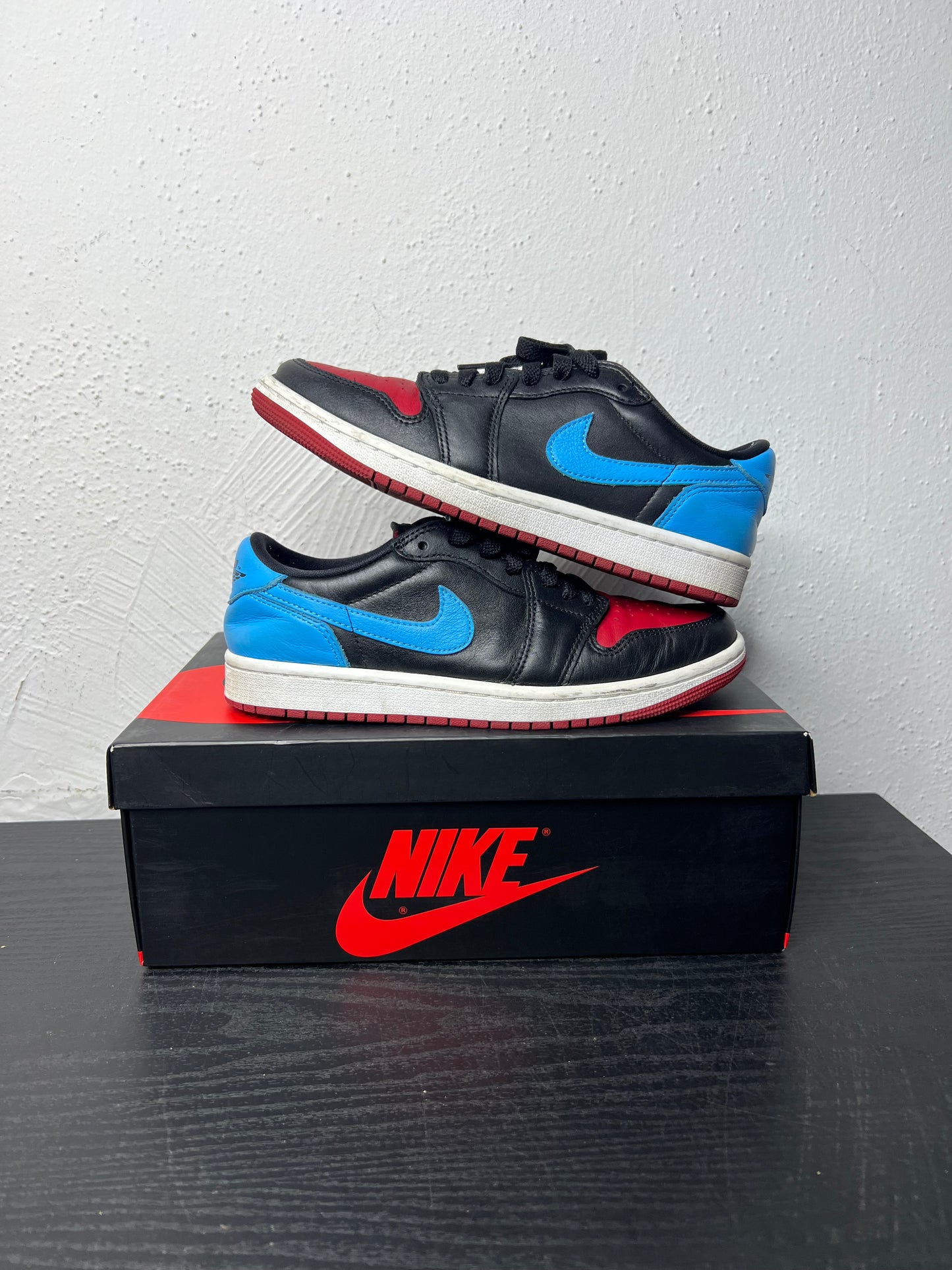 JORDAN 1 LOW NC TO CHI (USED)