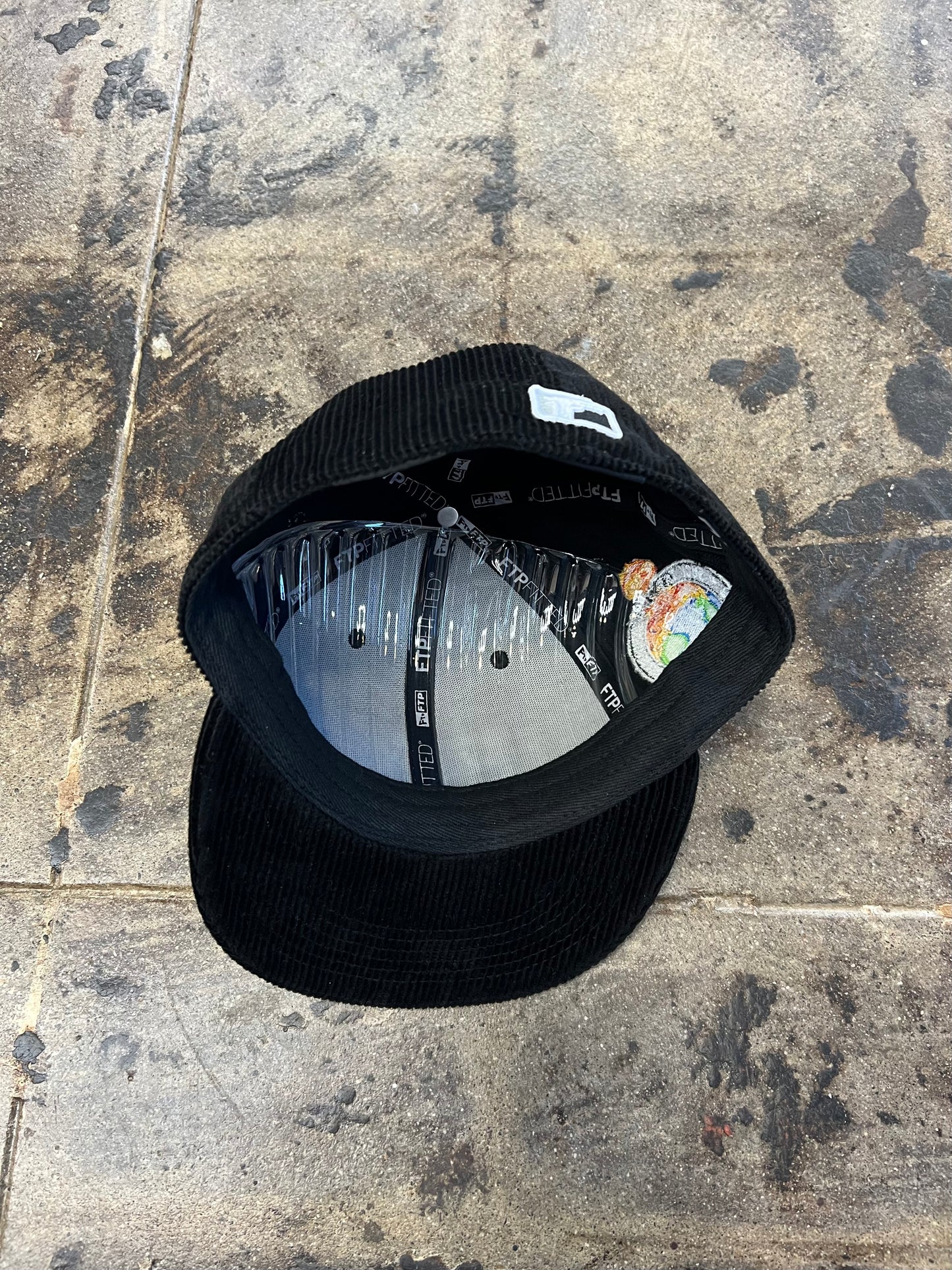 FTP CORDUROY FITTED HAT