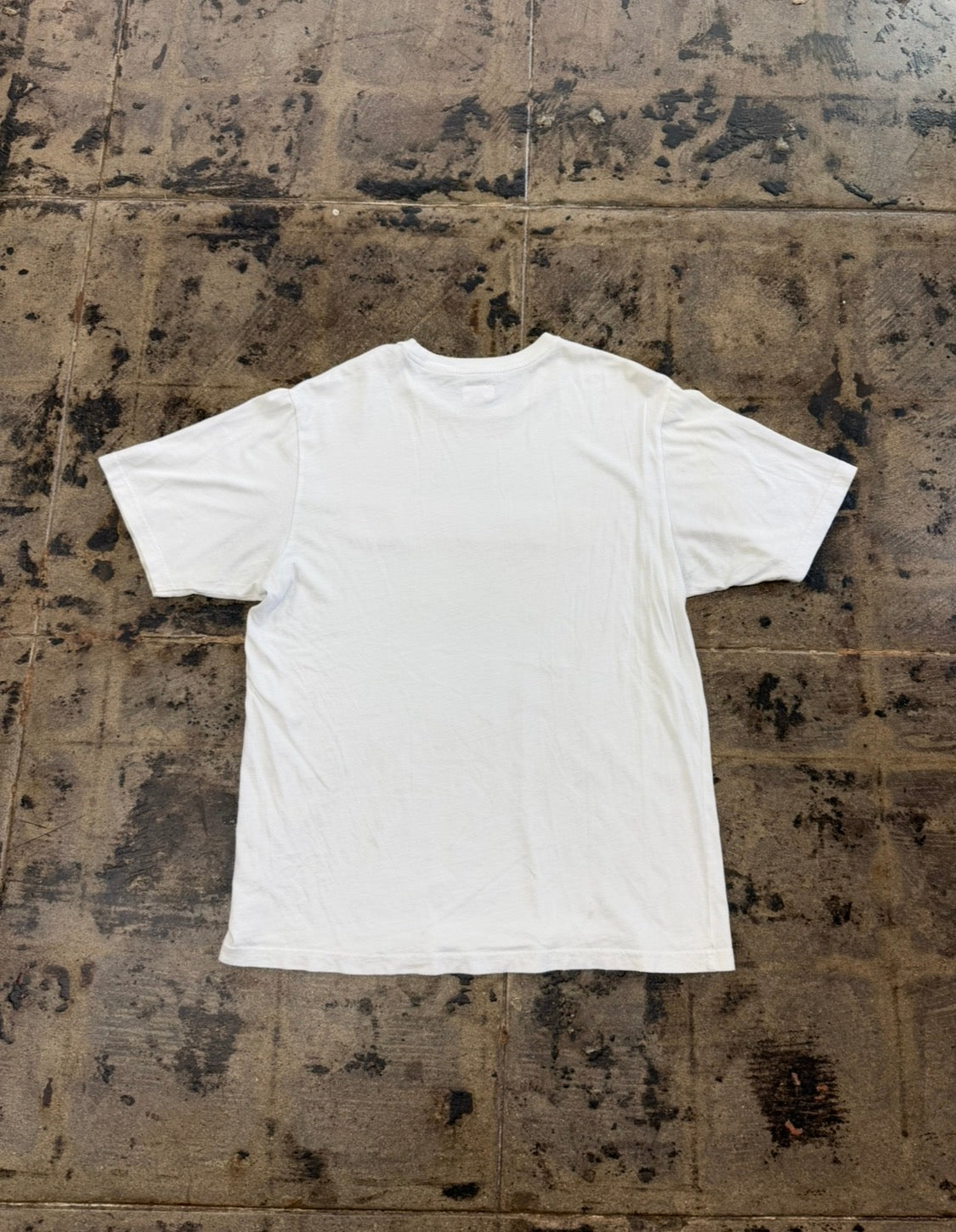 SUPREME EMBOSSED BOX LOGO WHITE TEE