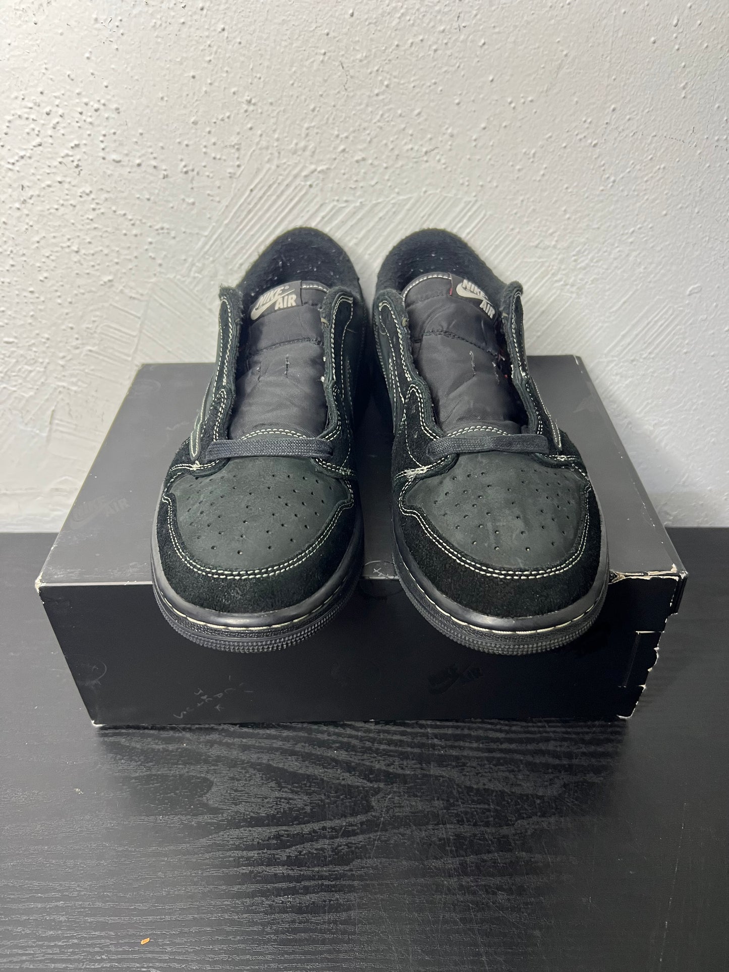 JORDAN 1 LOW TRAVIS PHANTOM (USED