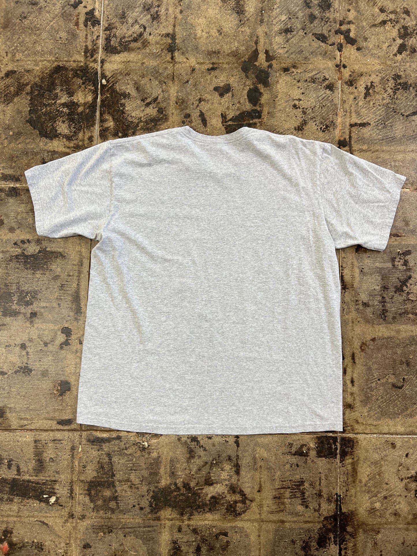 SUPREME ARABIC LOGO TEE