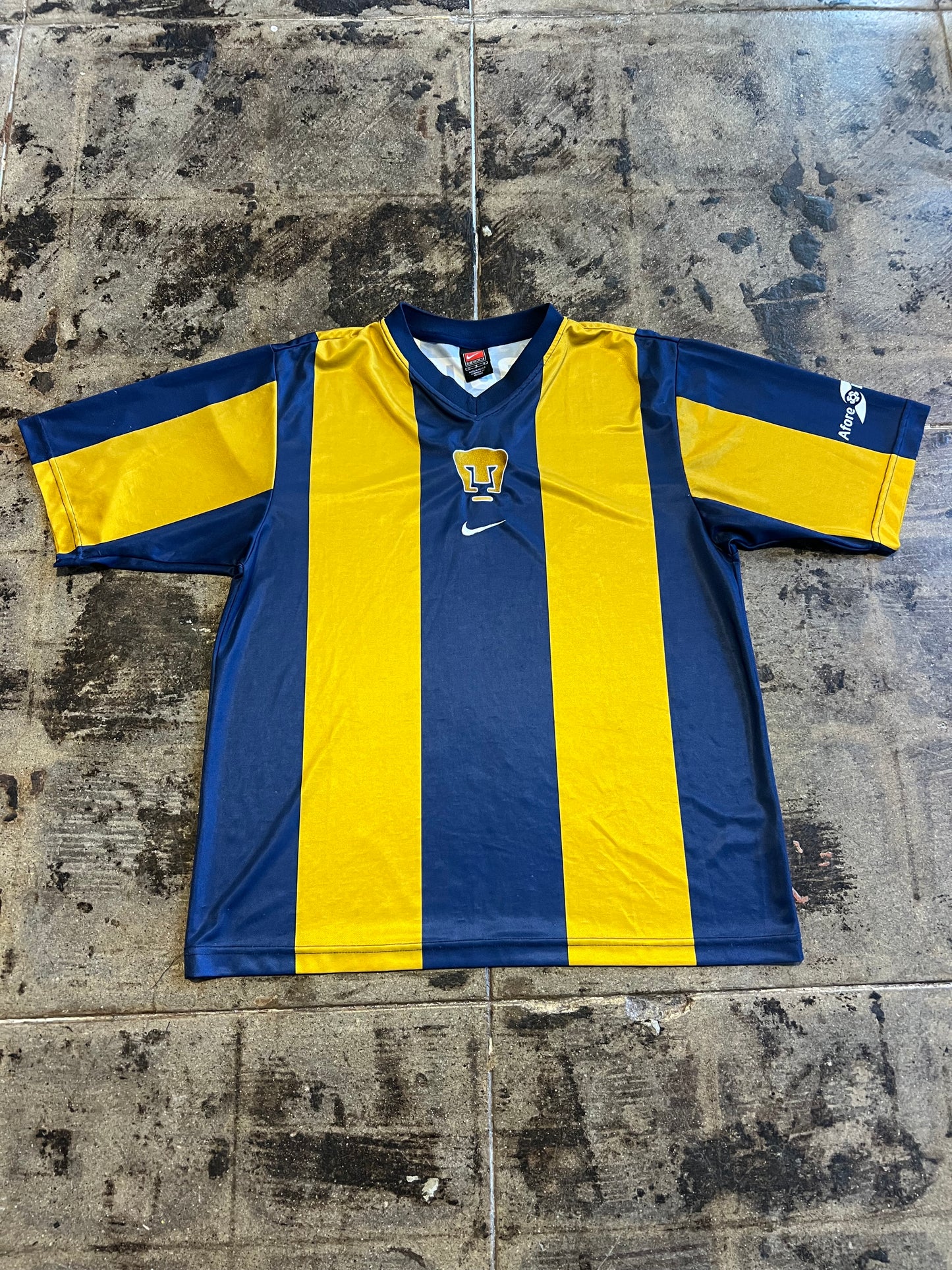 NIKE 00-01 PUMAS UDAM HOME JERSEY