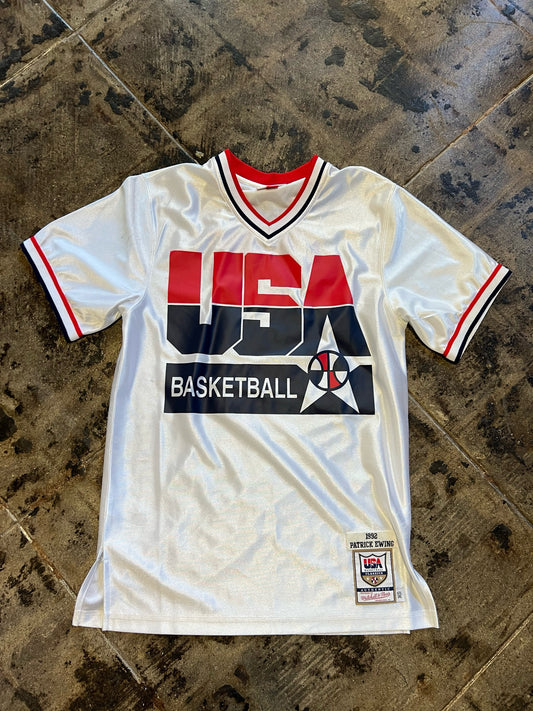 USA EWING BASKETBALL JERSEY SIZE: 36 (SMALL)
