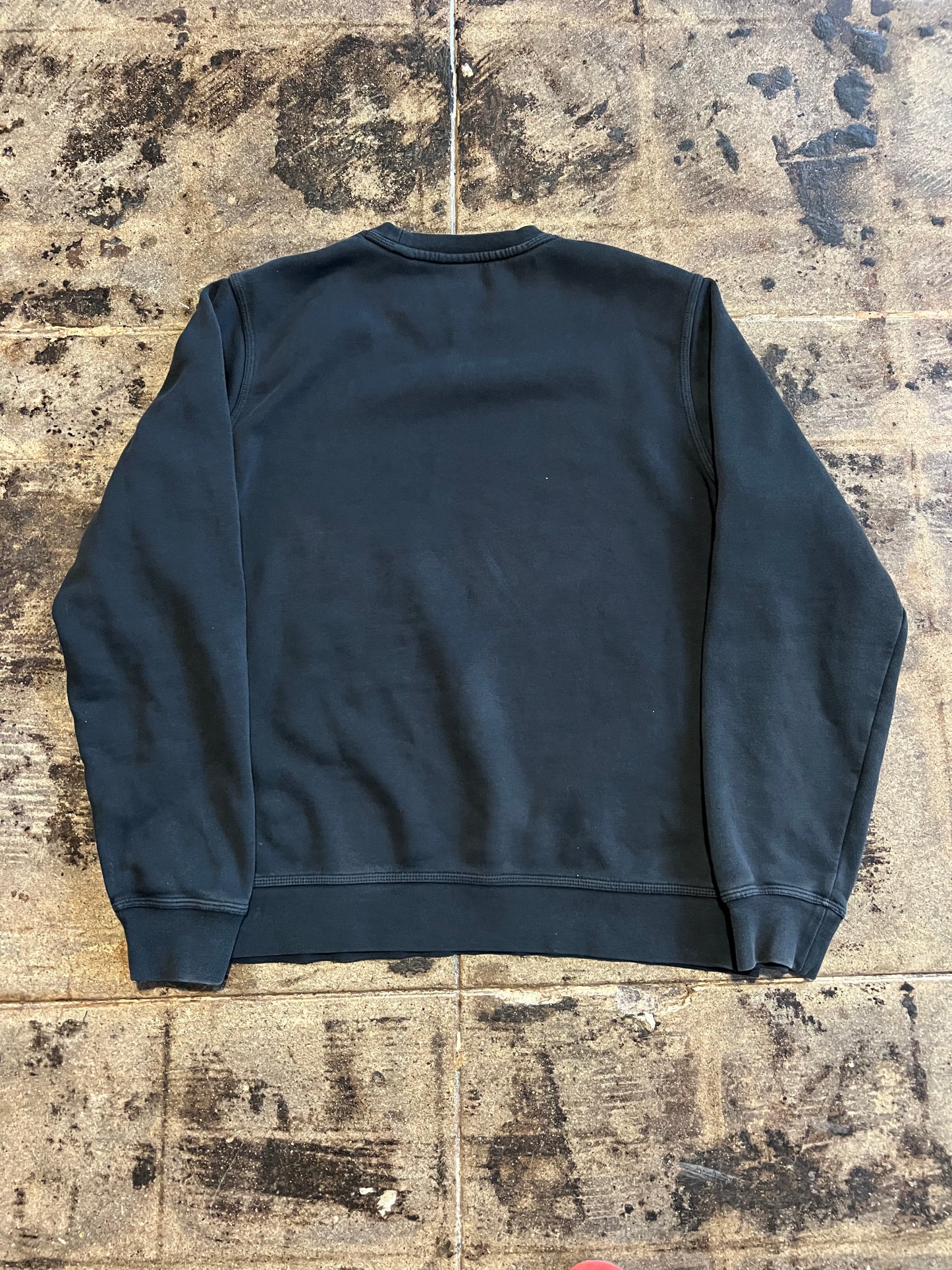 BLACK NIKE CREWNECK