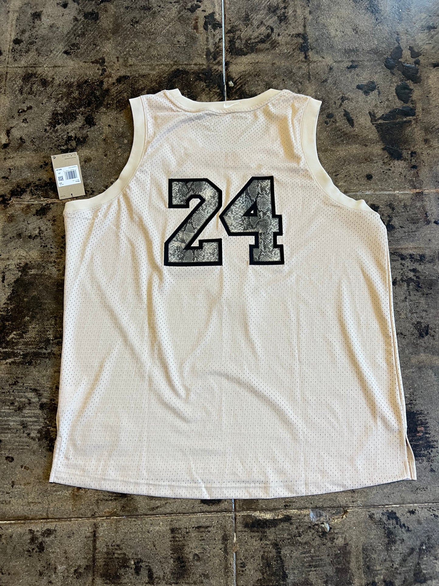 NIKE KOBE 8/24 SANDDRIFT JERSEY