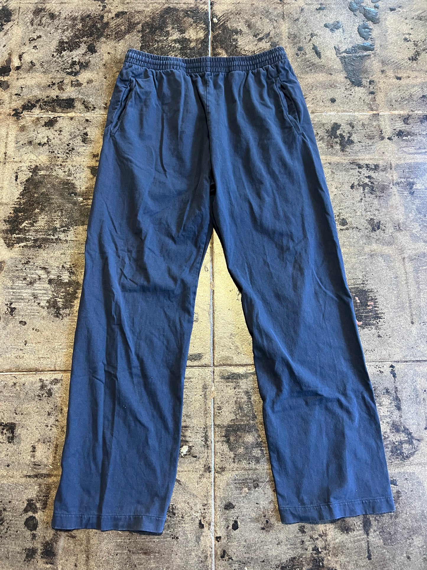 YZY GAP NAVY SWEATS