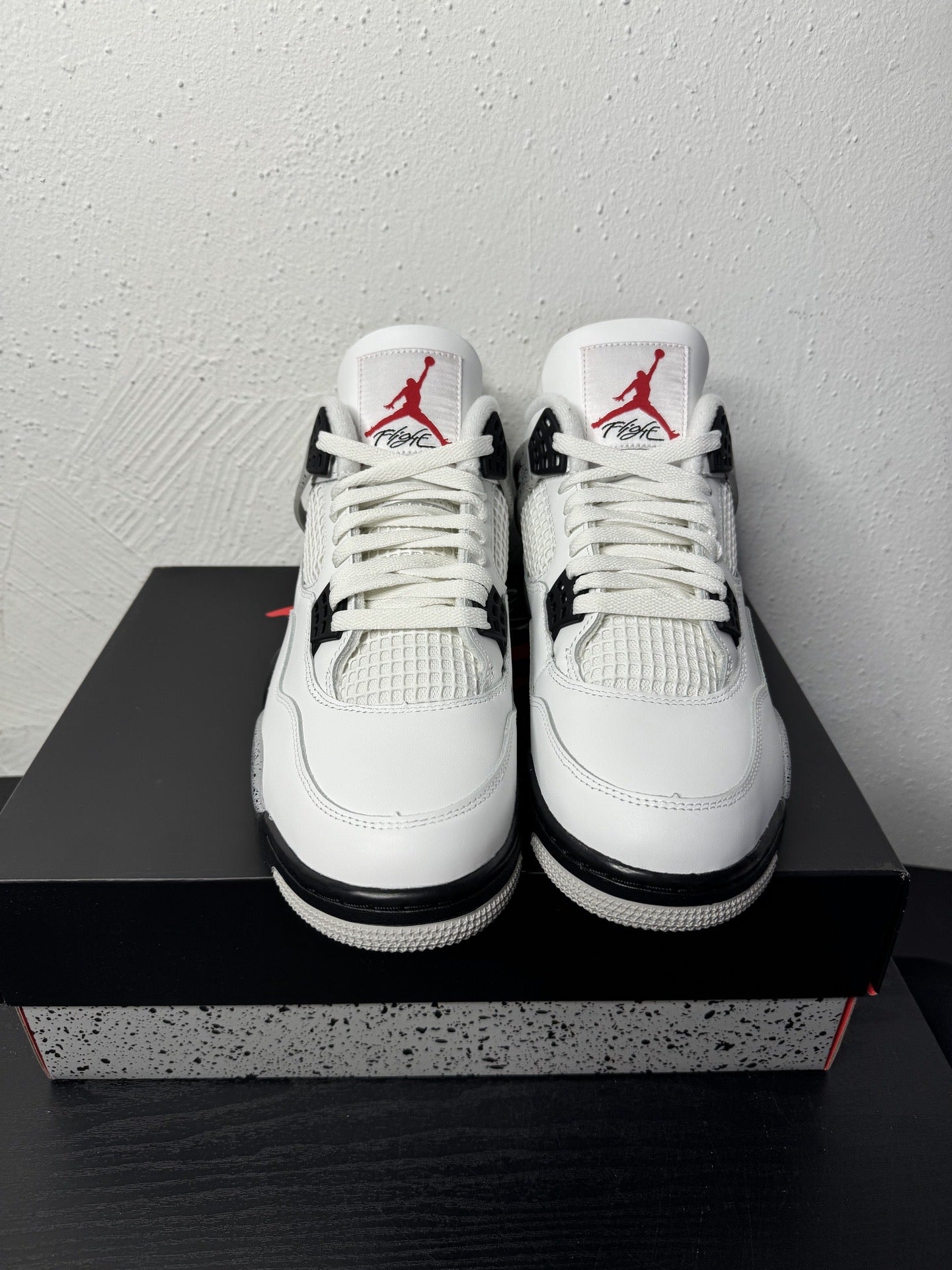 JORDAN 4 WHITE CEMENT (2025)
