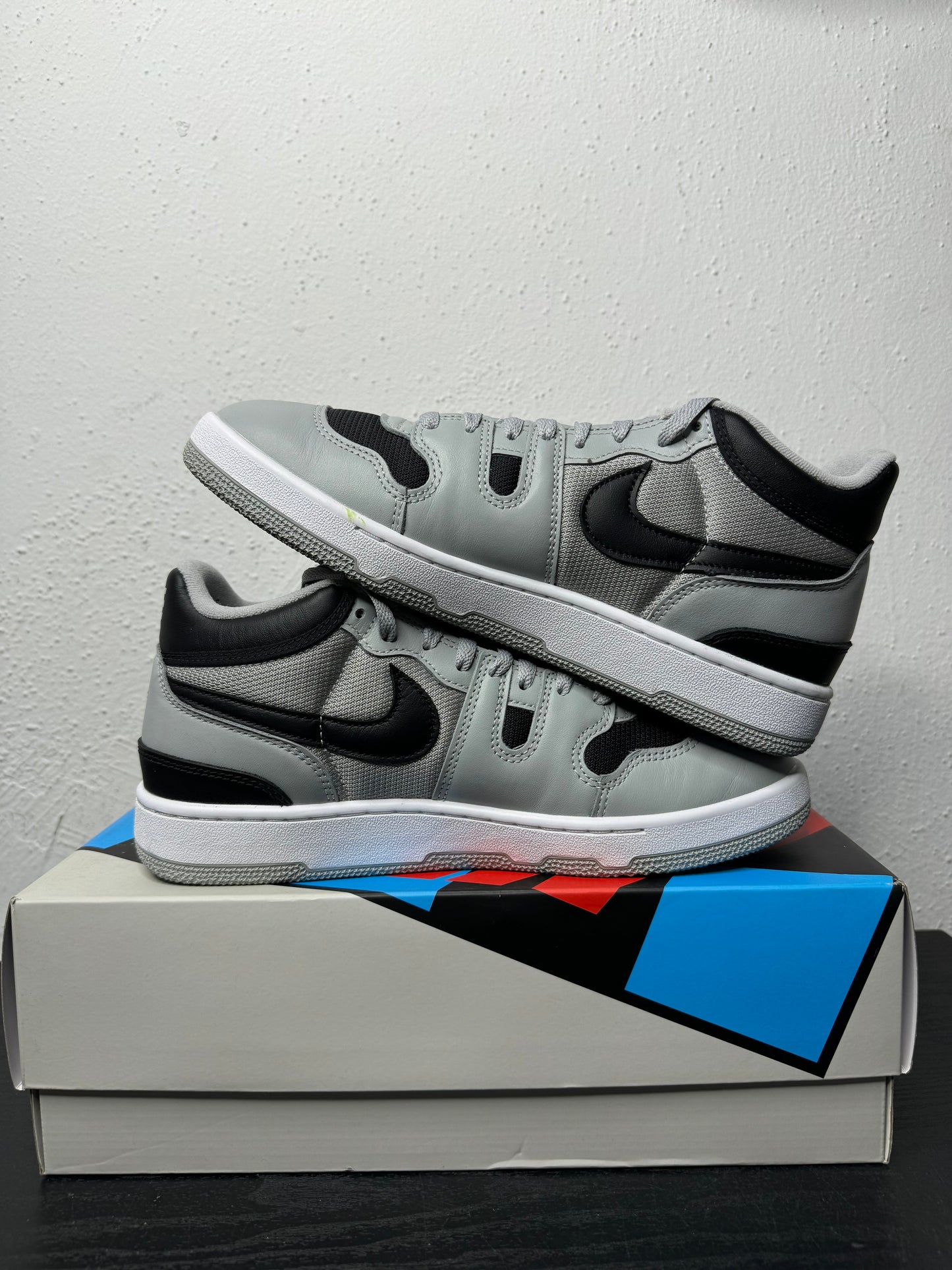 TRAVIS SCOTT NIKE MAC ATTACK USED
