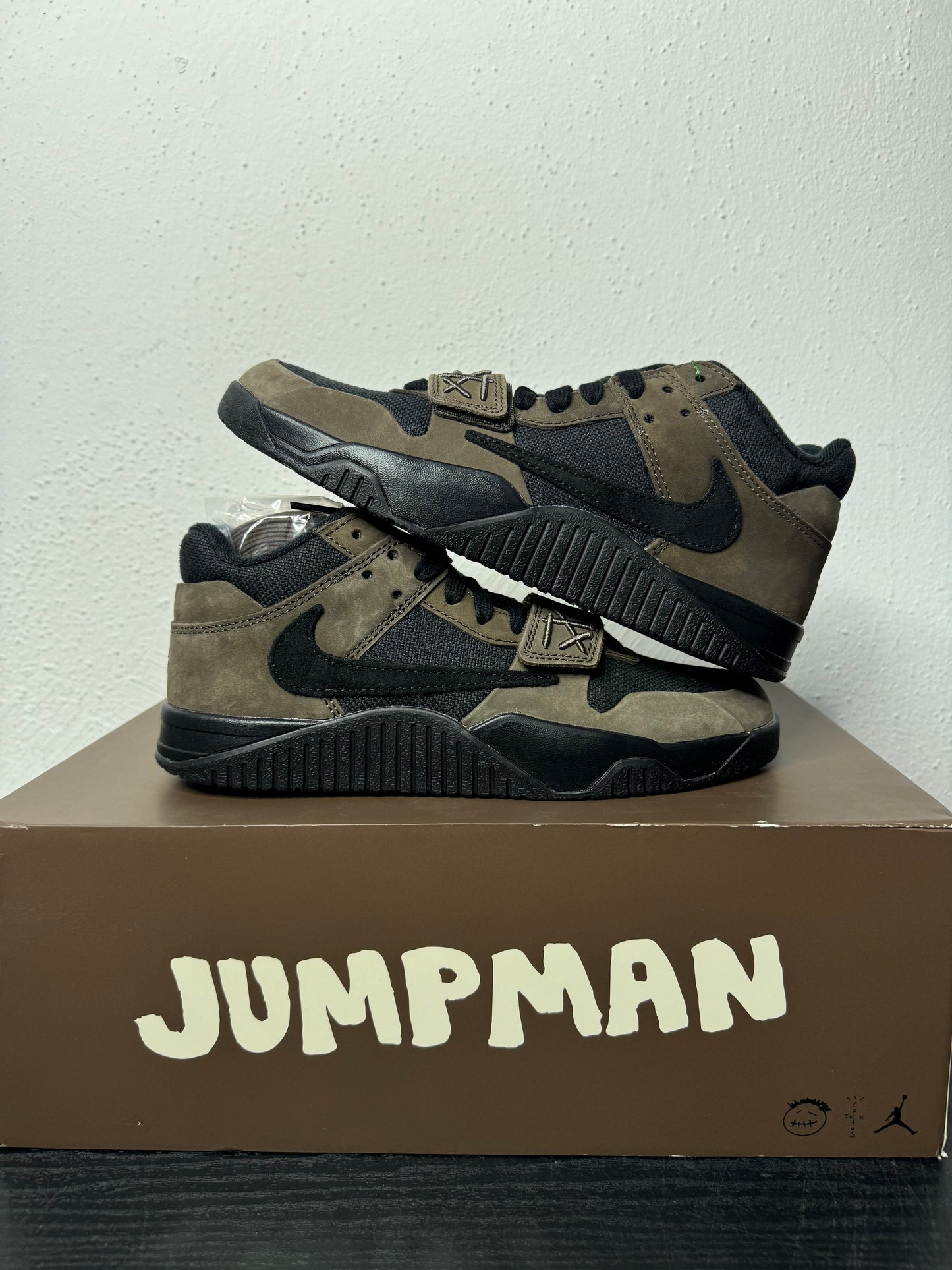 JORDAN TRAVIS JUMPMAN JACK DARK MOCHA