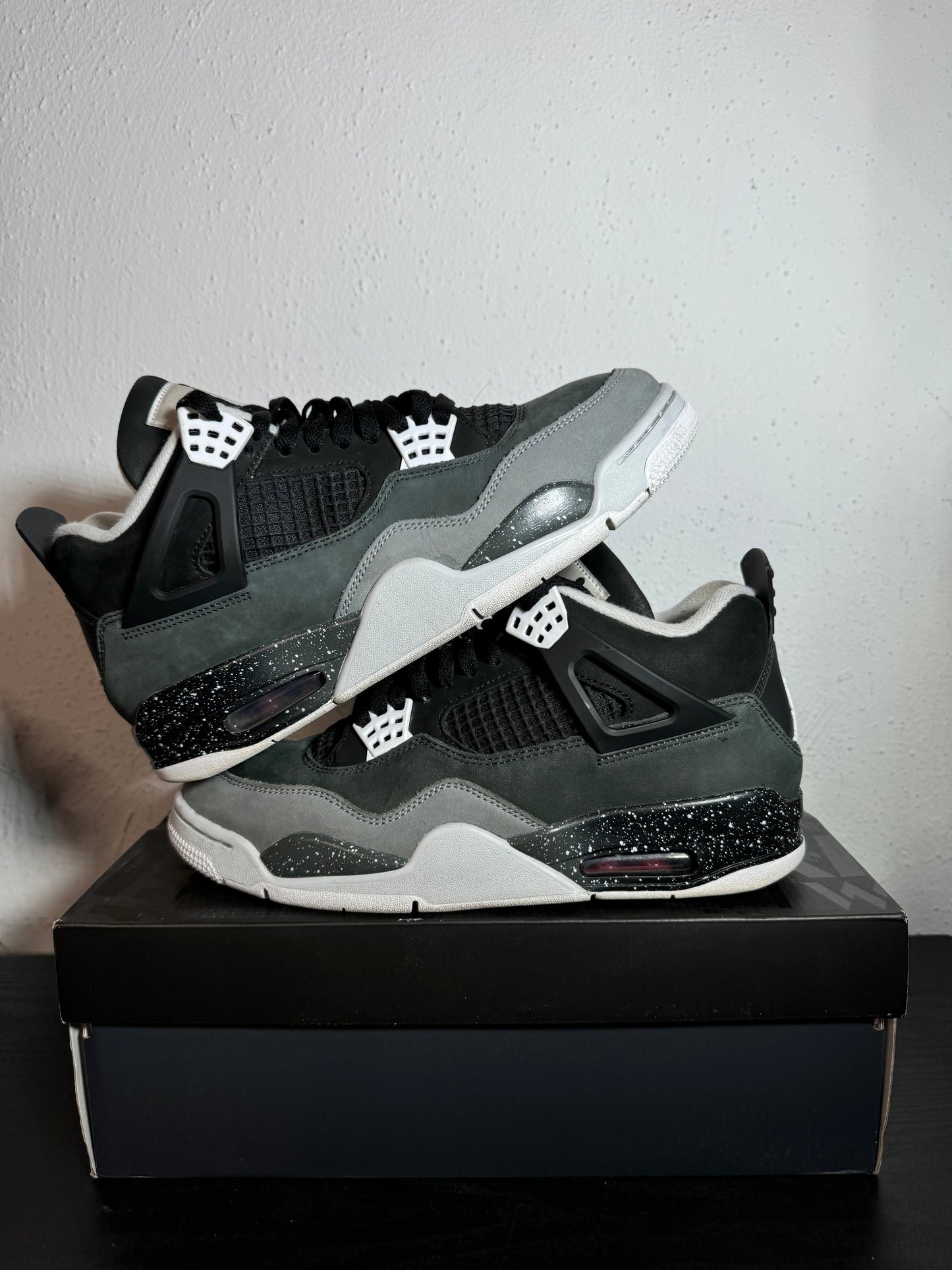 JORDAN 4 FEAR (USED)