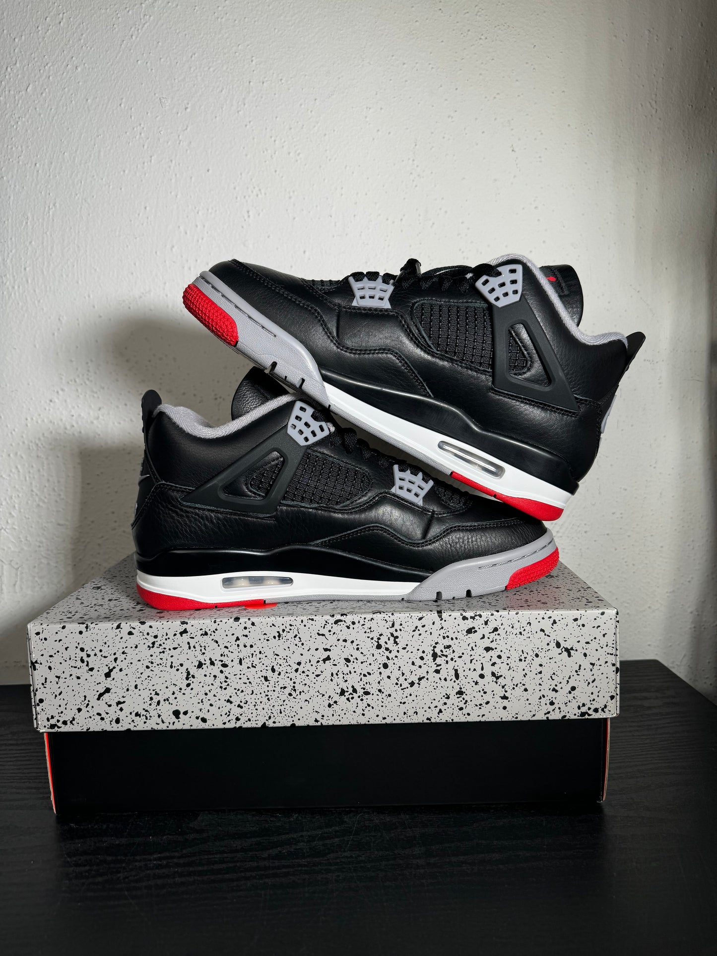 JORDAN 4 REIMAGINED BRED