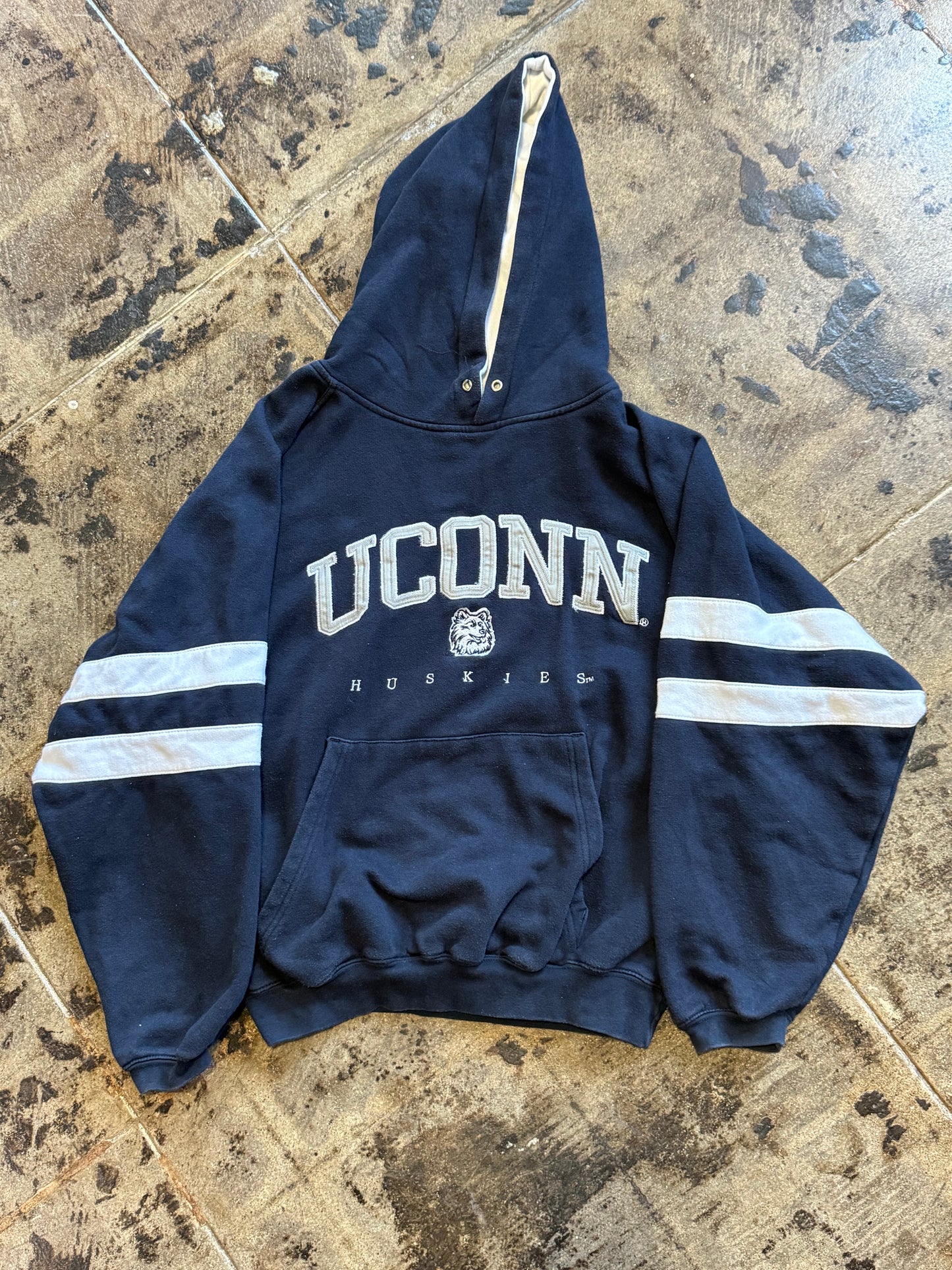 UCONN HUSKIES HOODIE
