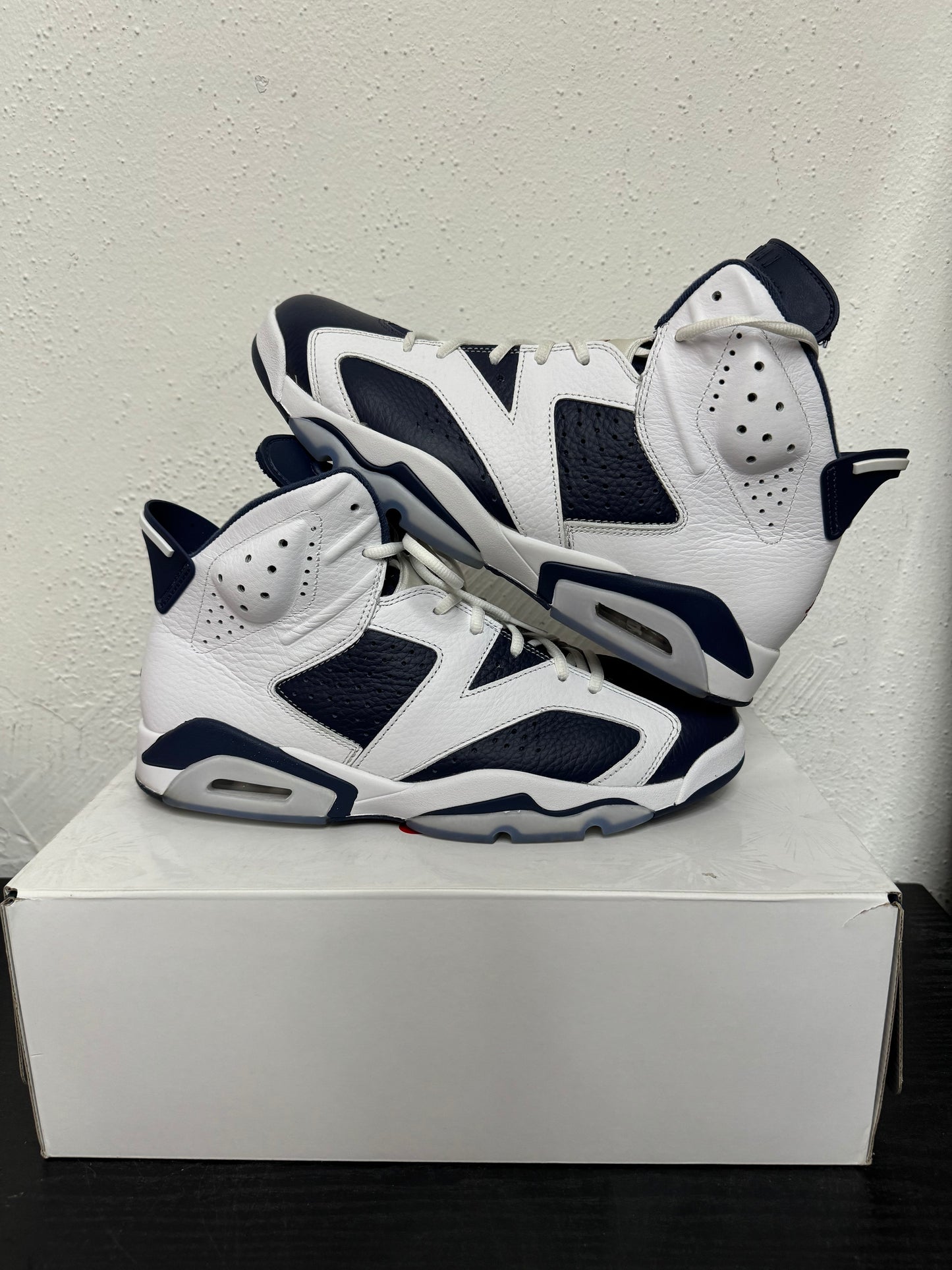 JORDAN 6 OLYMPIC (USED)