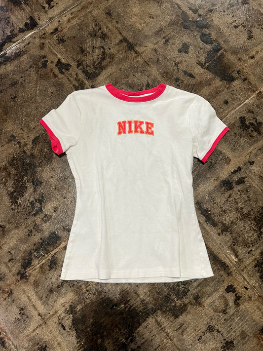 NIKE TEE SIZE: WOMENS M