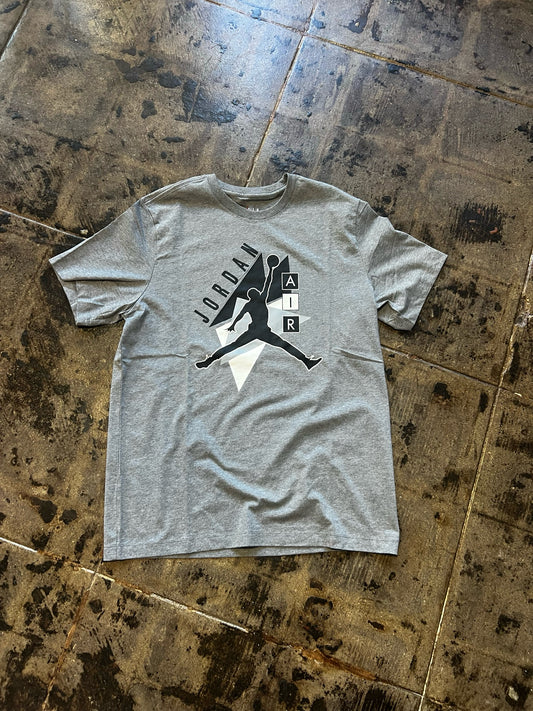 NIKE JORDAN GREY TEE SIZE: L