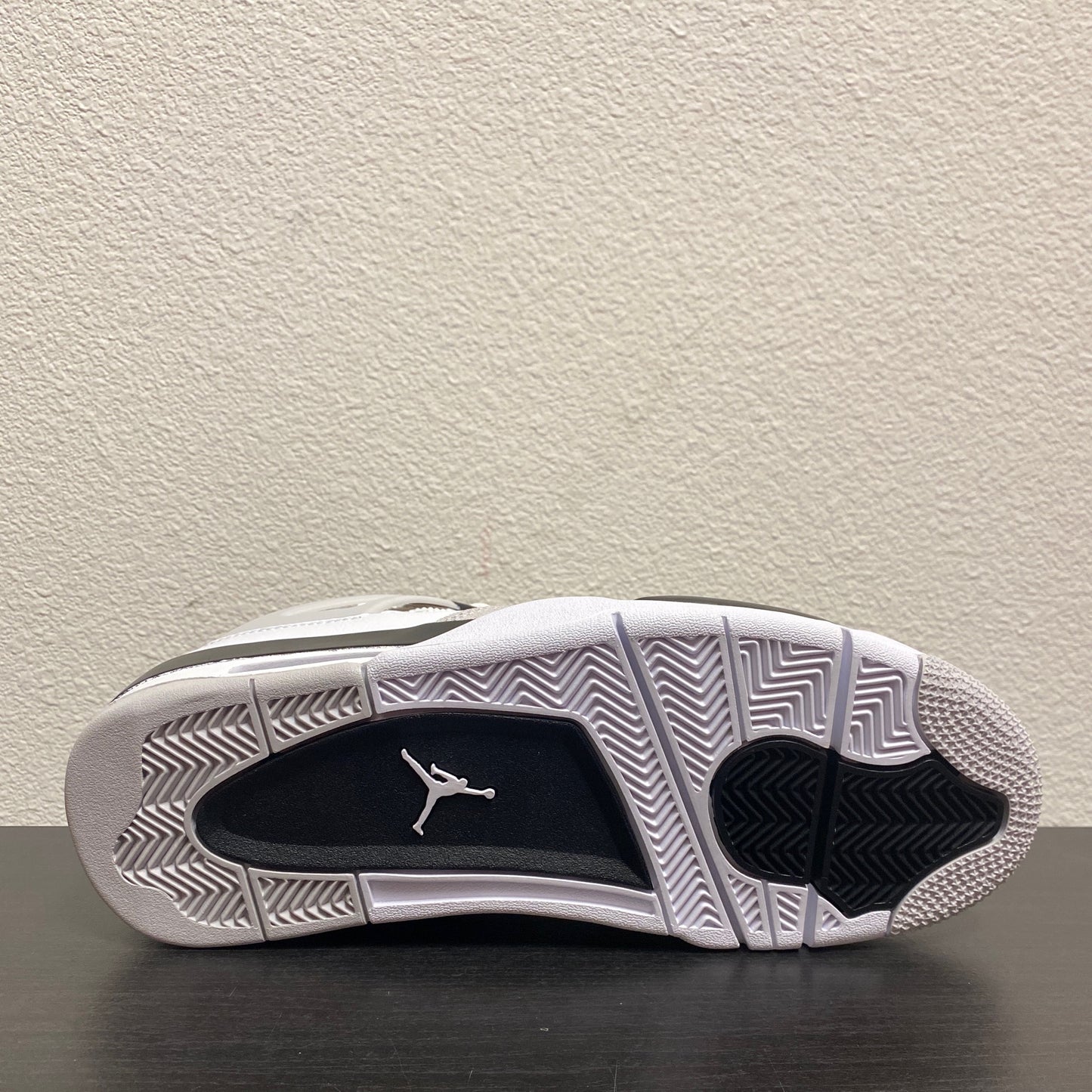 JORDAN 4 MILITARY BLACK