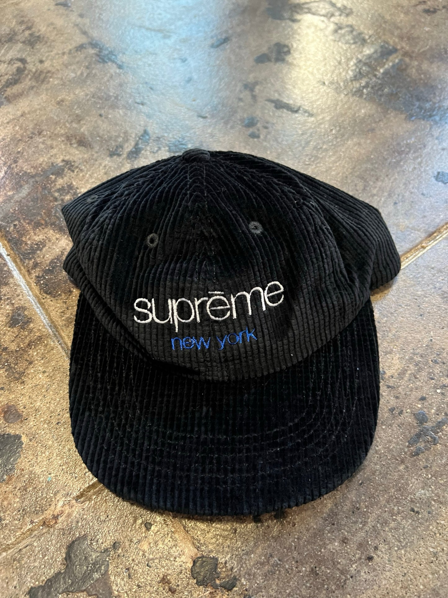 SUPREME BLACK CORDUROY HAT