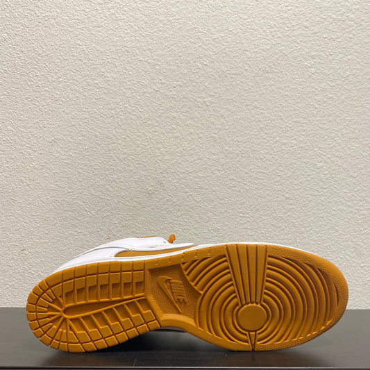 DUNK LOW REVERSE CURRY