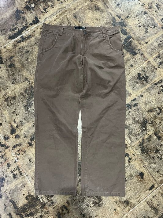 OAKLEY PANTS BROWN SIZE: 38 X32