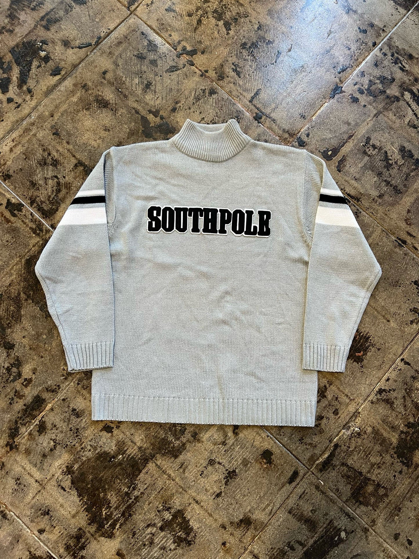 GRAY SOUTHPOLE PULLOVER SZ: L