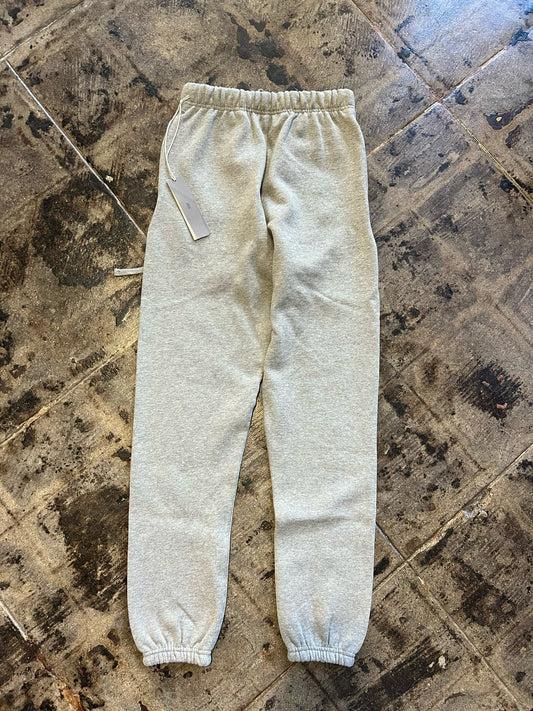 ESSENTIAL SWEATS DARK OATMEAL