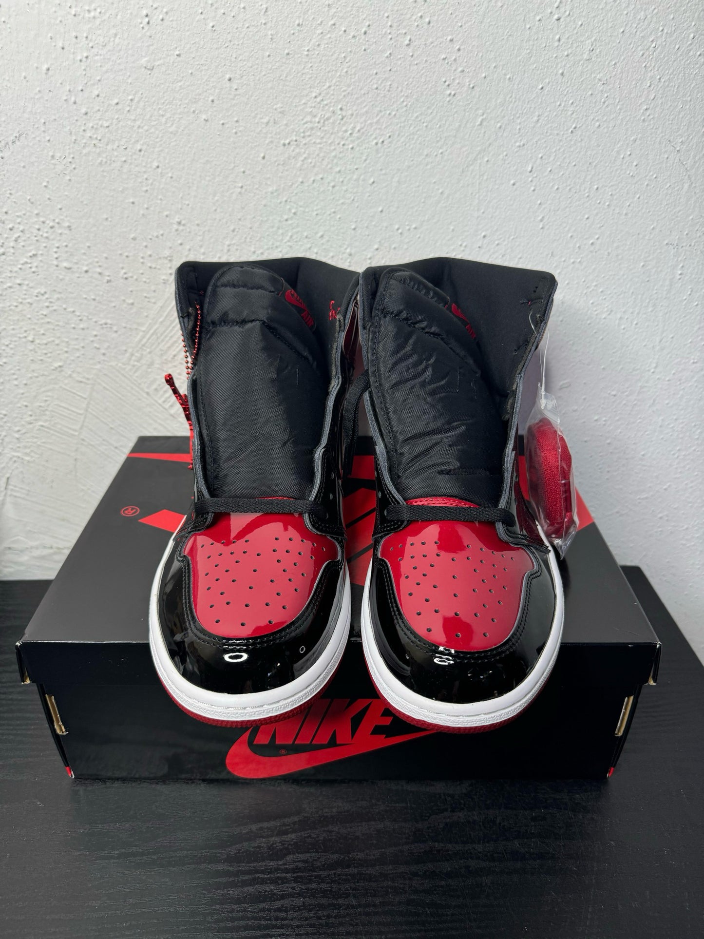 JORDAN 1 PATENT BRED