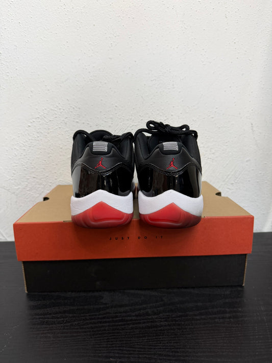 JORDAN 11 LOW BRED (USED