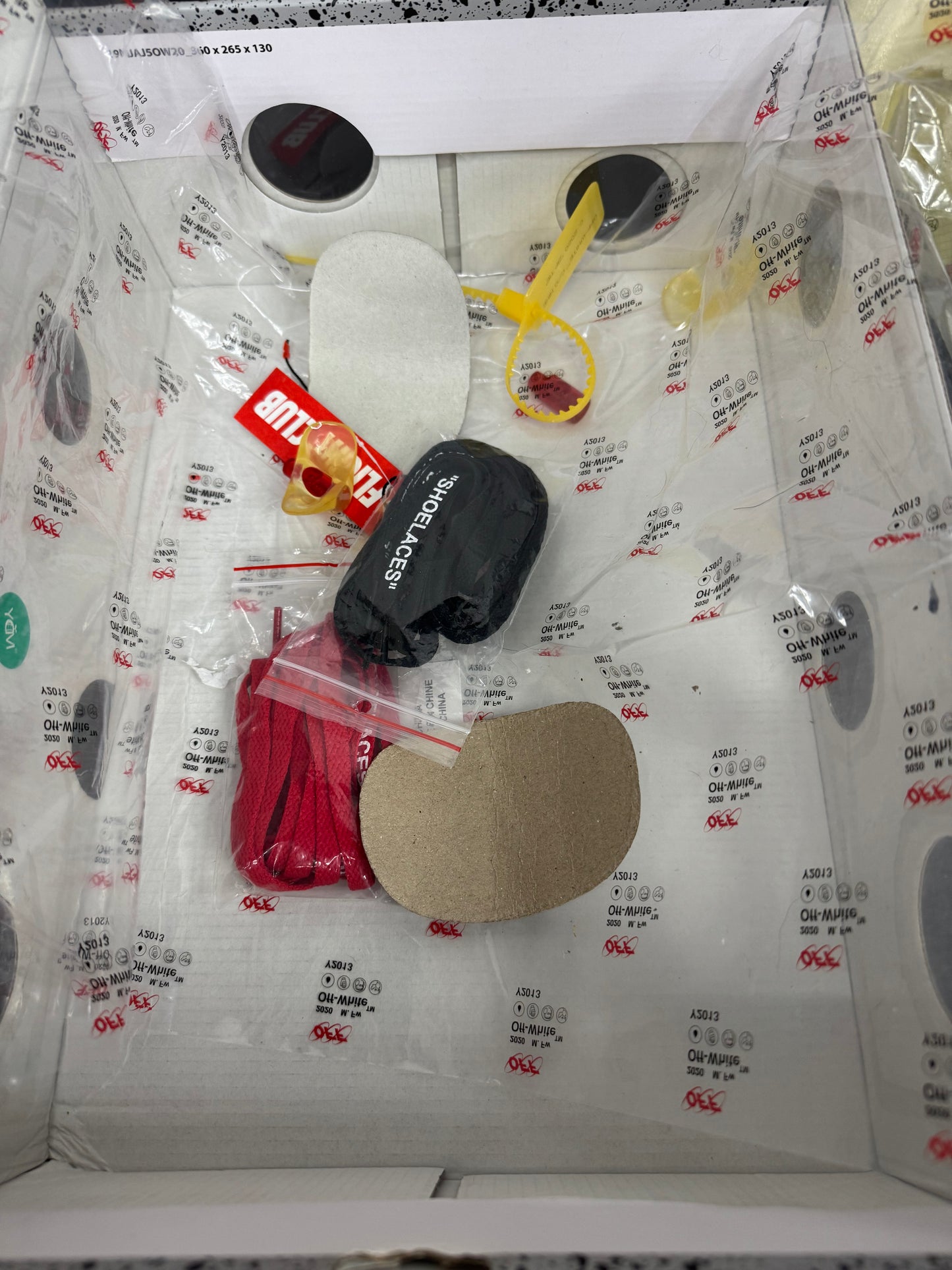 JORDAN 5 OFF WHITE SAIL (USED