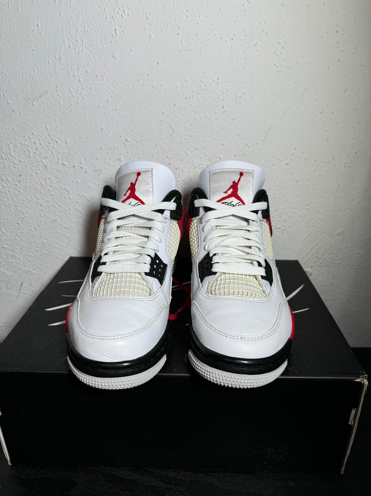 JORDAN 4 RED CEMENT (USED)