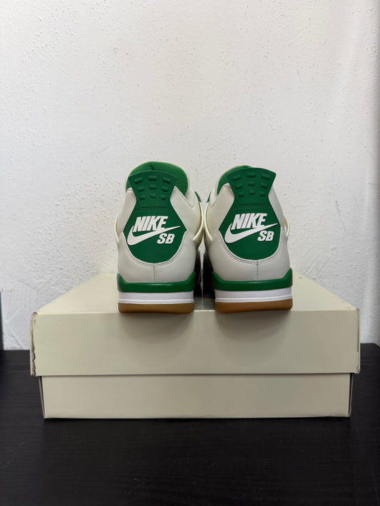 JORDAN 4 PINE GREEN (USED)
