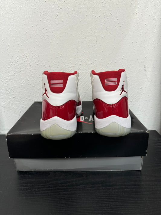 JORDAN 11 CHERRY (USED)