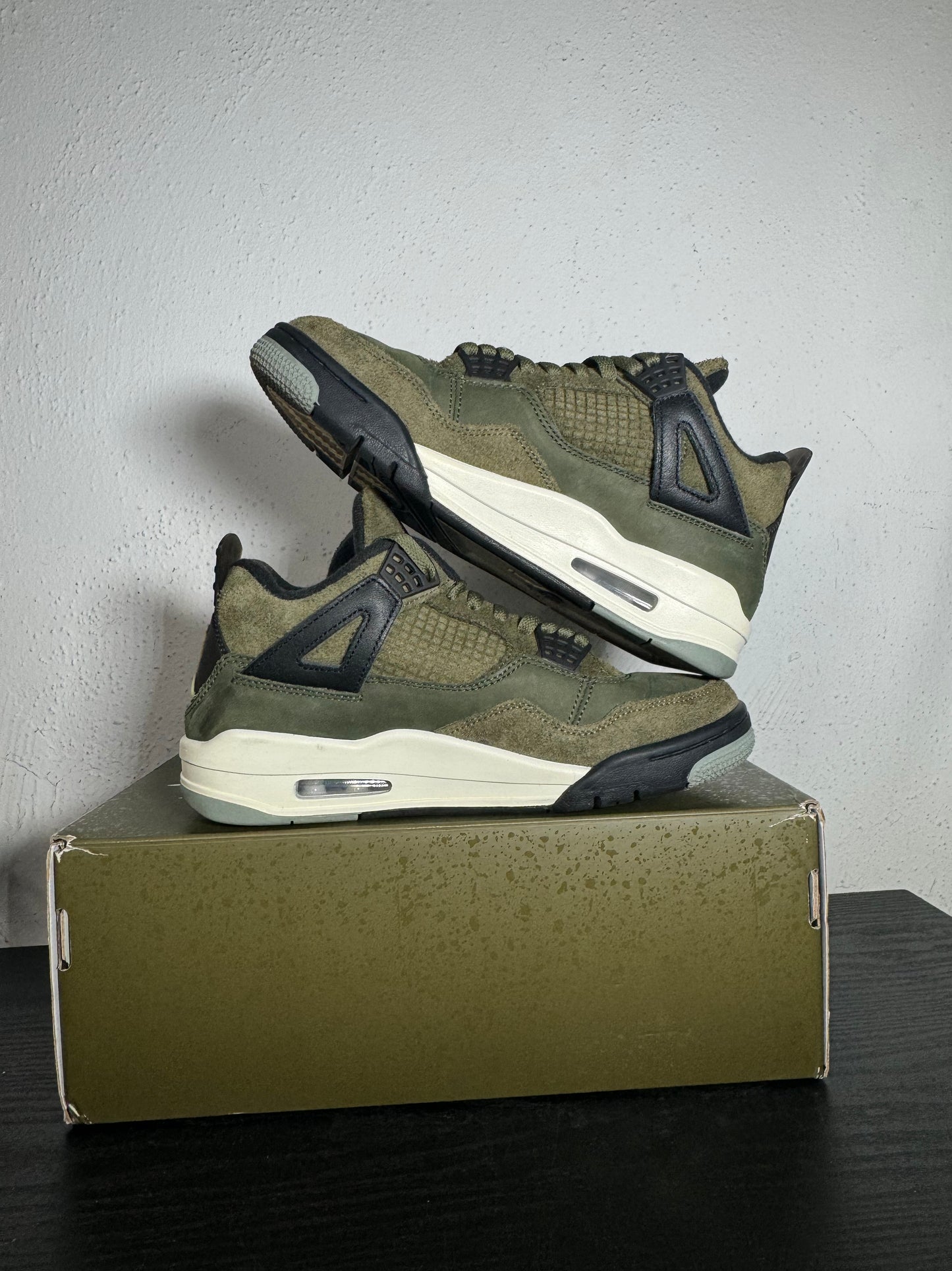 JORDAN 4 CRAFT OLIVE (USED)