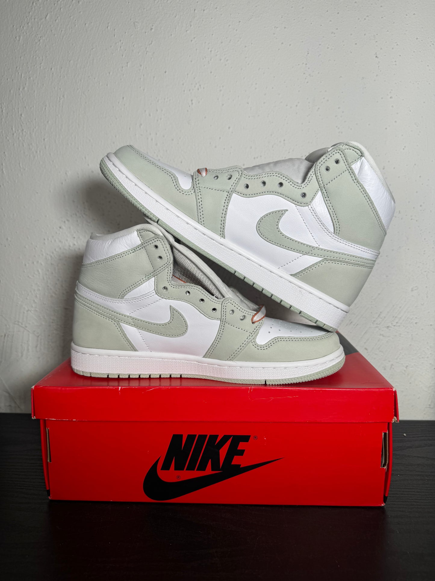 JORDAN 1 SEAFOAM