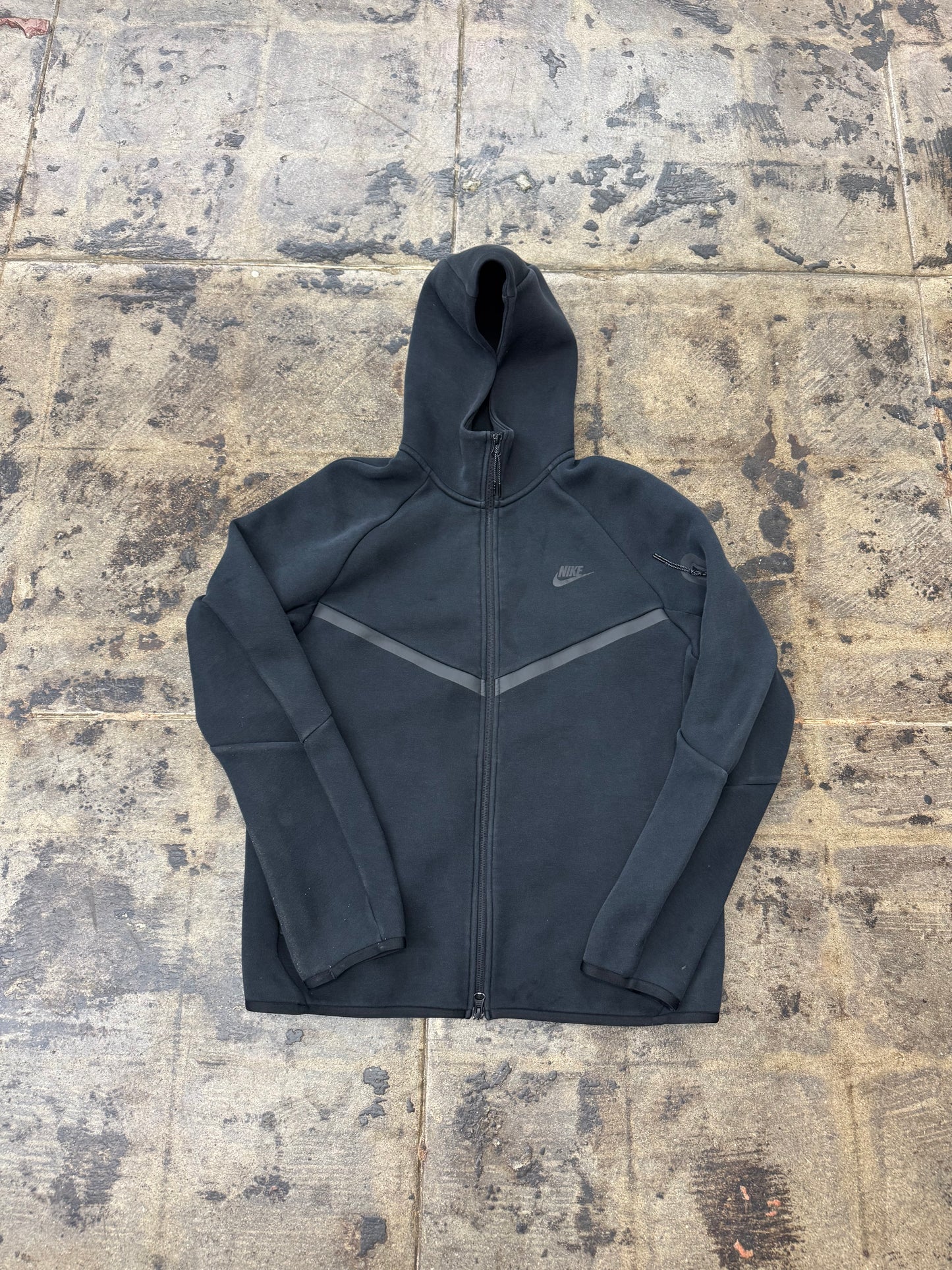 NIKE BLACK TECH ZIP UP