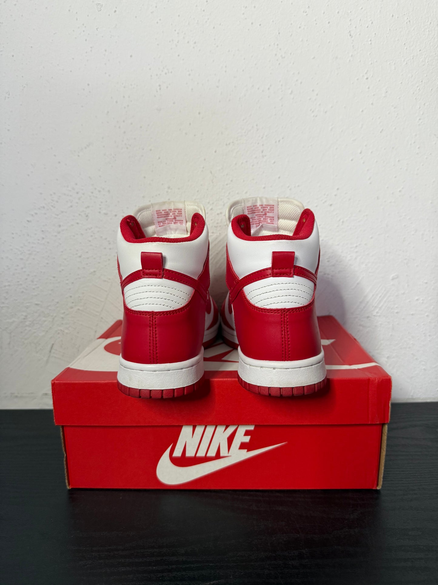 DUNK HIGH CHAMPIONSHIP RED (USED)